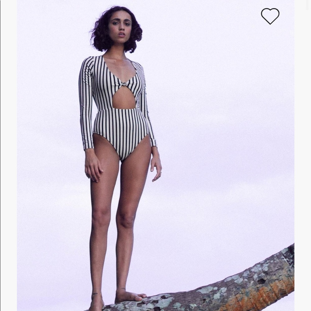 NWT Billabong Palm Side Swimsuit Rash Guard